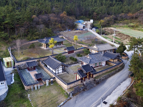 지도 향교 및 지도읍전경 1