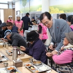 2019.12.18 암태면 노인무료급식 격려 