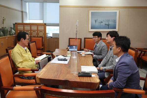 2020.05.21 매그넘 작가 사진작품 촬영을 위한 업무협약식 및 면담 2