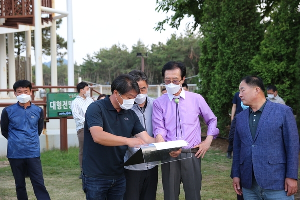 2021.05.31 임자면 튤립공원 식재조림 현장방문 1