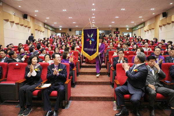 2023.04.12  신안군여성단체협의회장 이취임식 1