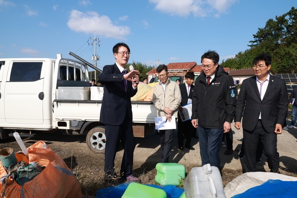 2024.10.23_해수부장관 신안 방문(해양폐기물 관련) 1