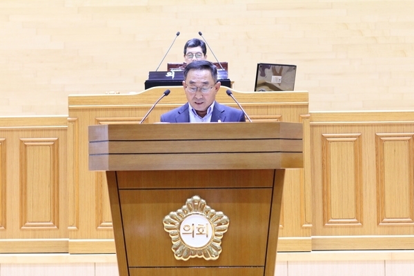 신안군의회, “고수온으로 인한 양식수산물 피해보상 촉구 결의안” 채택..