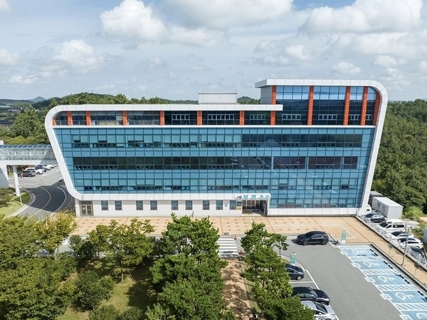 신안군, 2026년부터 흑산면 공공심야약국 운영..'도서지역 의료 접근성 강화'1