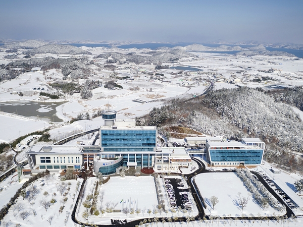 압해 눈온 뒤 신안군청 전경 3