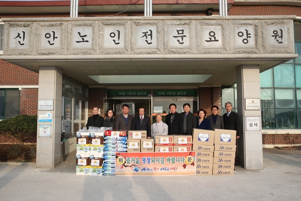 신안군, 설 명절 맞아 다양한 위문 활동 펼쳐..