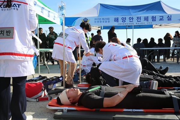 신안군, 2017년 해양선박사고 대응 안전한국훈련 성료 3