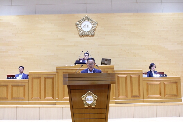 신안군의회, “고수온으로 인한 양식수산물 피해보상 촉구 결의안” 채택..