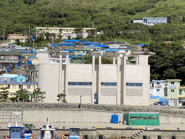 ‘가거도 관리사무소‧해양보호구역 관리센터’ 개청..'한반도 최서남단에서 국토를 수호하는 가거도의 해양보호구역 자연환경관리와 지역주민 및 방문객을 위한 복합문화공간' 5