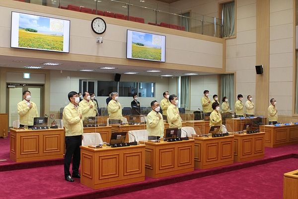 신안군의회 제296회 제1차 정례회 개회..