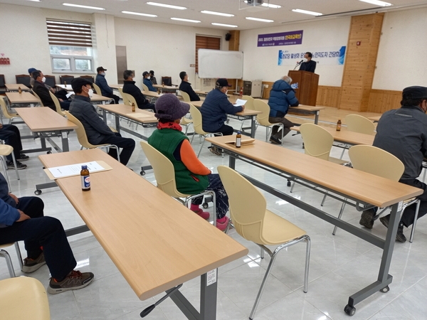 대한노인회 신안군지회, 노인 지도자 읍․면 순회 교육 실시..'노인 지도자 역량 강화 및 경로당 운영 활성화 기대' 3