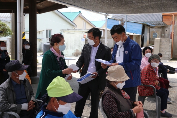 신안군, 안좌·자라·지도에 이어 사옥도 첫 햇빛연금 개시..'가구당 지급액, 사옥도 한가구에 9명 423만원으로 연간 1,692만원에 달해' 2