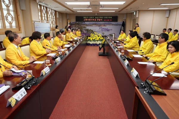 섬 없는 시‧군‧구의 명예섬 지정제도 안착..'전국 최초 신안군 명예섬 제도 문의 쇄도' 2