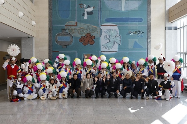 신안군, 공동체 지혜로 희망 잇는 정월대보름 행사 개최..