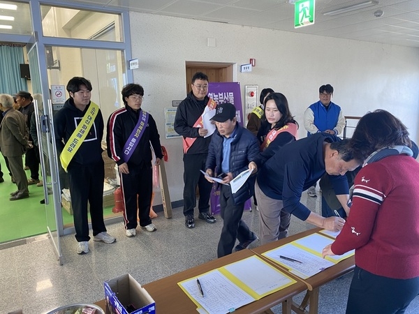  신안군, 영농부산물 안전처리 캠페인 실시..