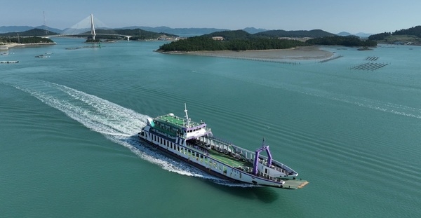 신안교통재단 출범 1주년...‘섬을 잇는 공영여객선, 신안의 길이 되다’ 1