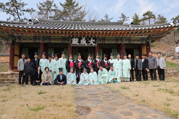신안 지도향교, 공기 2577년 춘기 석전대제 봉행..